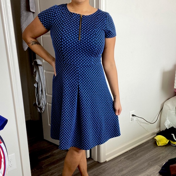 Shabby Apple Multipurpose Dress - Picture 2 of 3